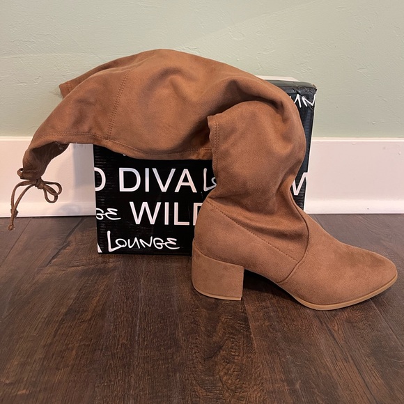 💗NIB Wild Diva Lounge Over The Knee Boots - Picture 2 of 9